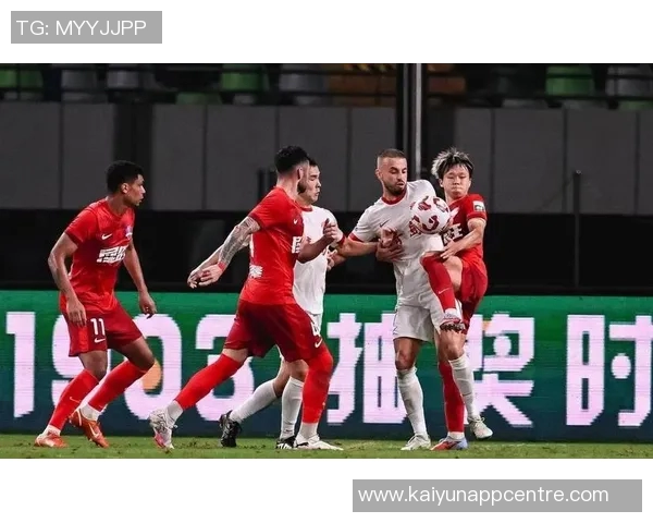 梅州客家茹子楠远射破门领先青岛海牛罗德里格射门中柱未果 梅州客家茹子楠远射破门领先青岛海牛罗德里格射门中柱未果