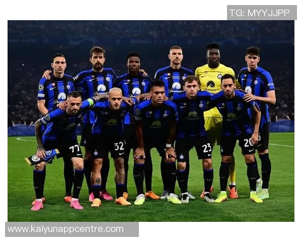 国米九月最佳球员候选名单揭晓迪马尔科图拉姆劳塔罗恰尔汗奥卢争夺荣誉