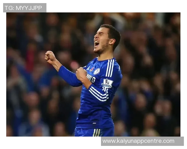 阿扎尔重返斯坦福桥分享照片感慨回家感觉真好