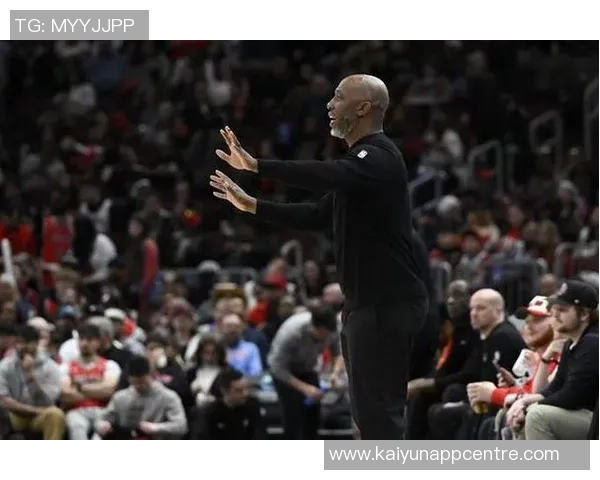 比卢普斯谈季前赛首发轮换希望外界理性解读球队策略