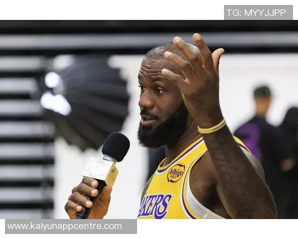 湖人季前赛首战对阵太阳詹姆斯斯玛特克莱伯阿杜因伤缺席引发关注