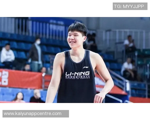 媒体人评论杨瀚森技术水平介于业余与专业之间与NBA差距明显