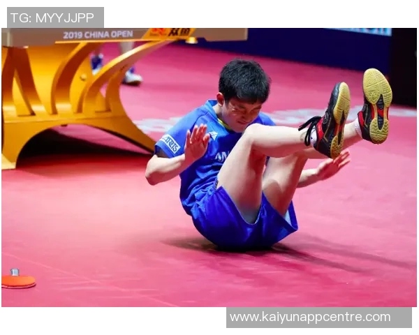 加兰赛后加练苦中作乐三分命中后大跳庆祝展现激情 加兰赛后加练苦中作乐三分命中后大跳庆祝展现激情