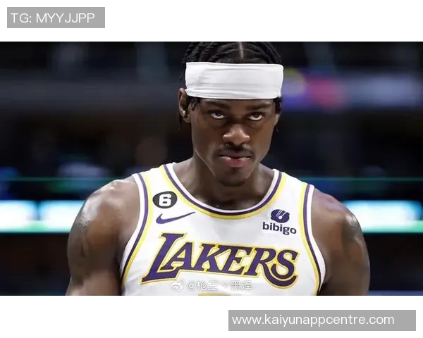 湖人训练营亮点频现替补阵容超越主力范德比尔特健康回归助力球队