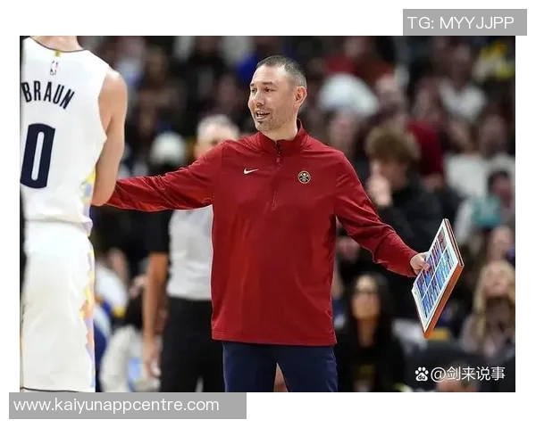 掘金教练带队残暴击败记者队114-16赛场对抗引发热议